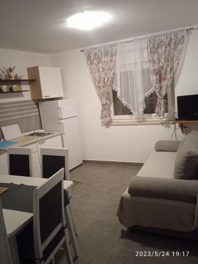 Apartment Fortica Сень Экстерьер фото