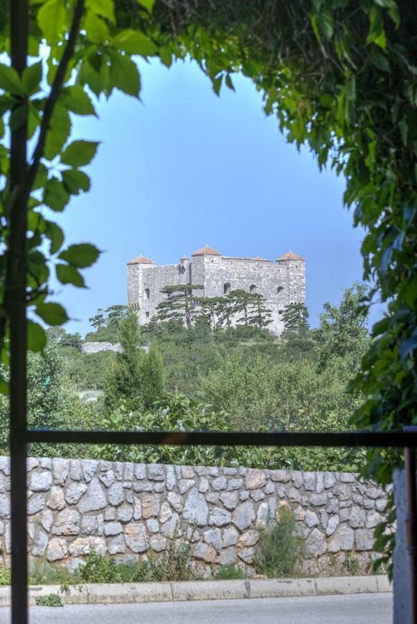 Apartment Fortica Сень Экстерьер фото